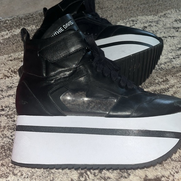 Ruthie Davis black platform sneakers - barely worn. Super comfortable. - Picture 5 of 9